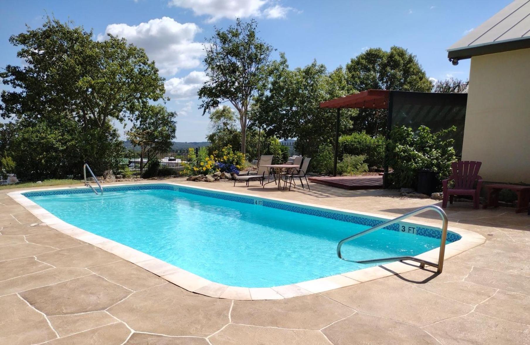 Top Of The Hill Rv Resort & Cabins Waring エクステリア 写真
