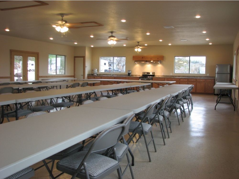 Top Of The Hill Rv Resort & Cabins Waring エクステリア 写真