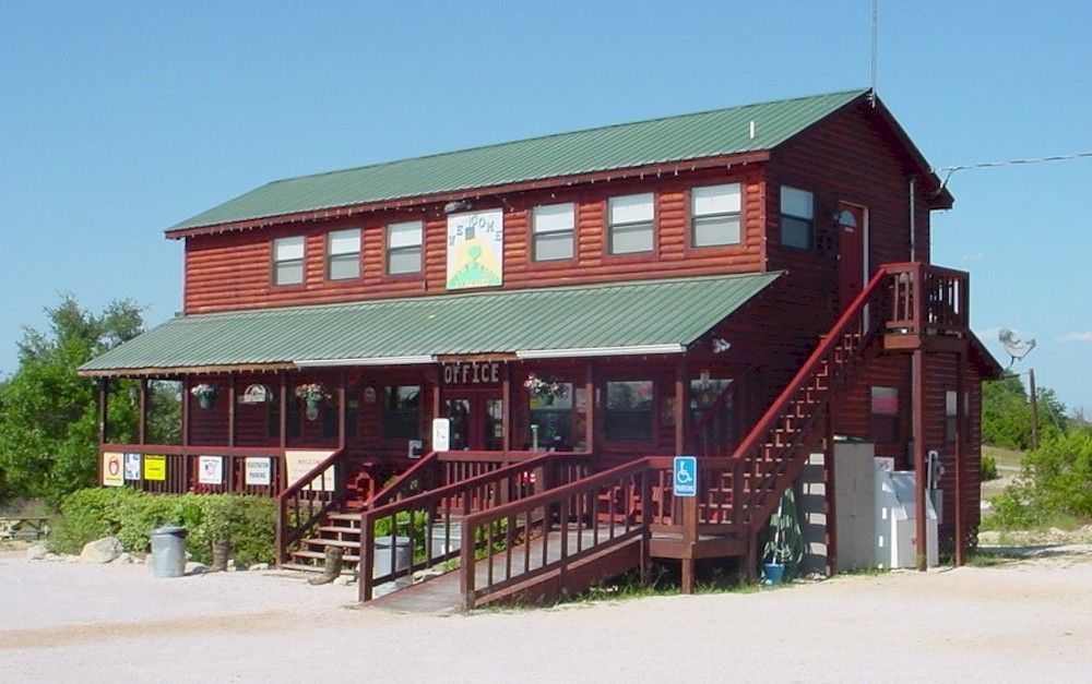 Top Of The Hill Rv Resort & Cabins Waring エクステリア 写真
