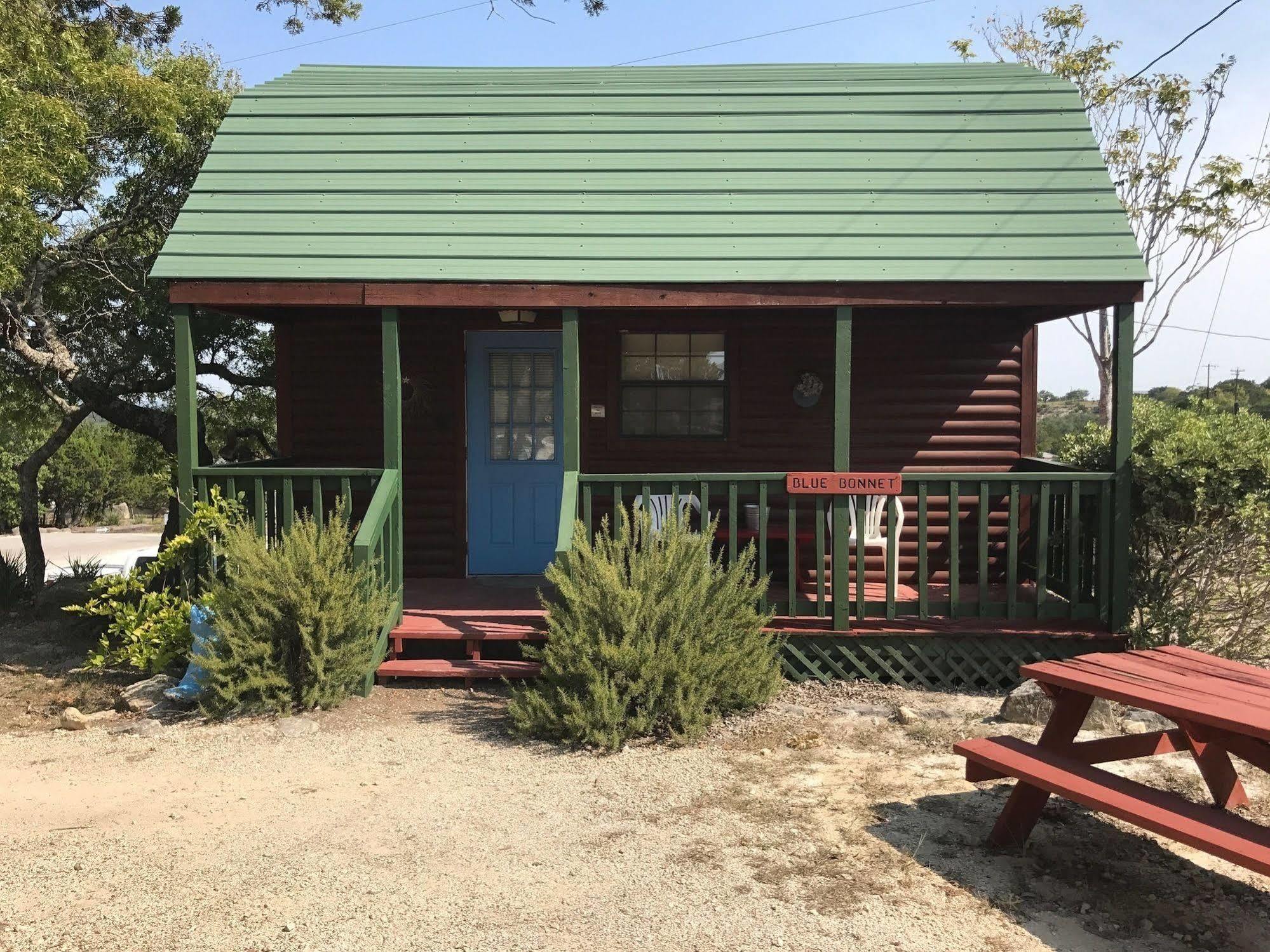 Top Of The Hill Rv Resort & Cabins Waring エクステリア 写真
