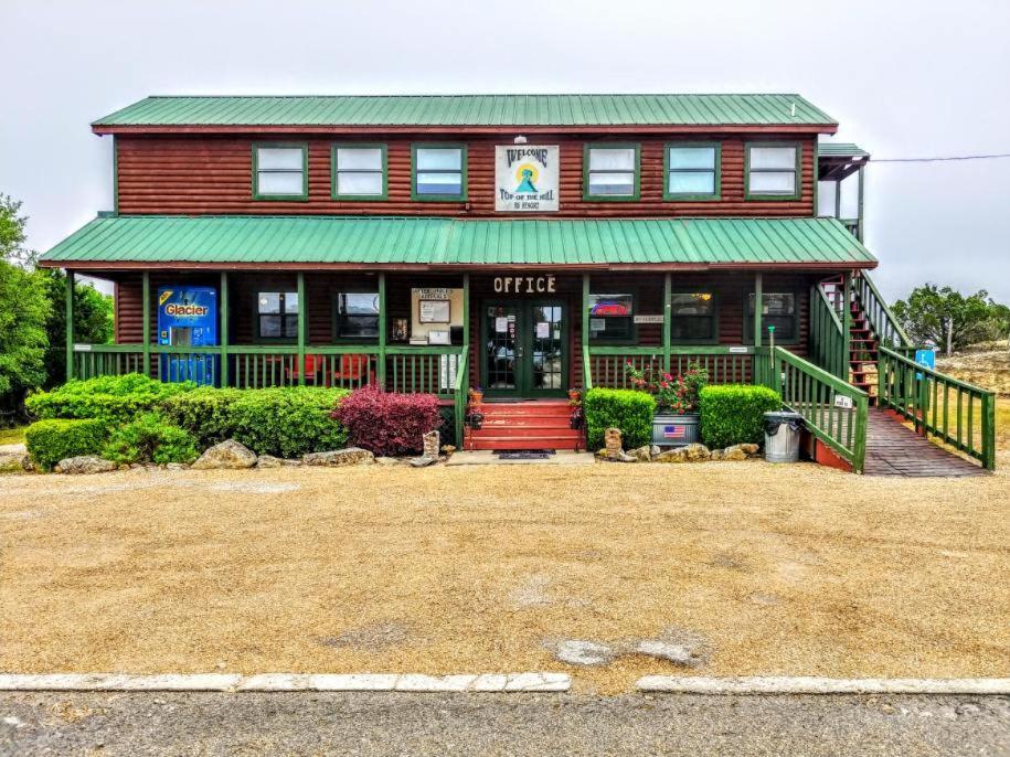 Top Of The Hill Rv Resort & Cabins Waring エクステリア 写真